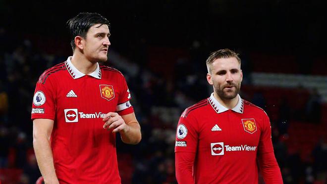 每当他出现 每当他出现