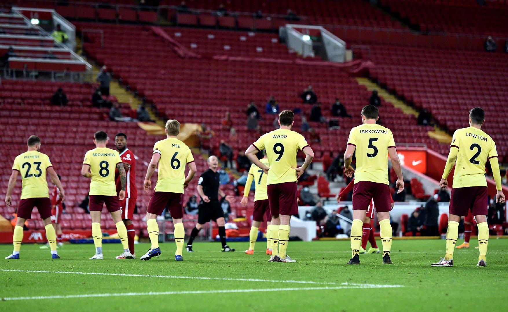 此重视与卡 此重视与卡